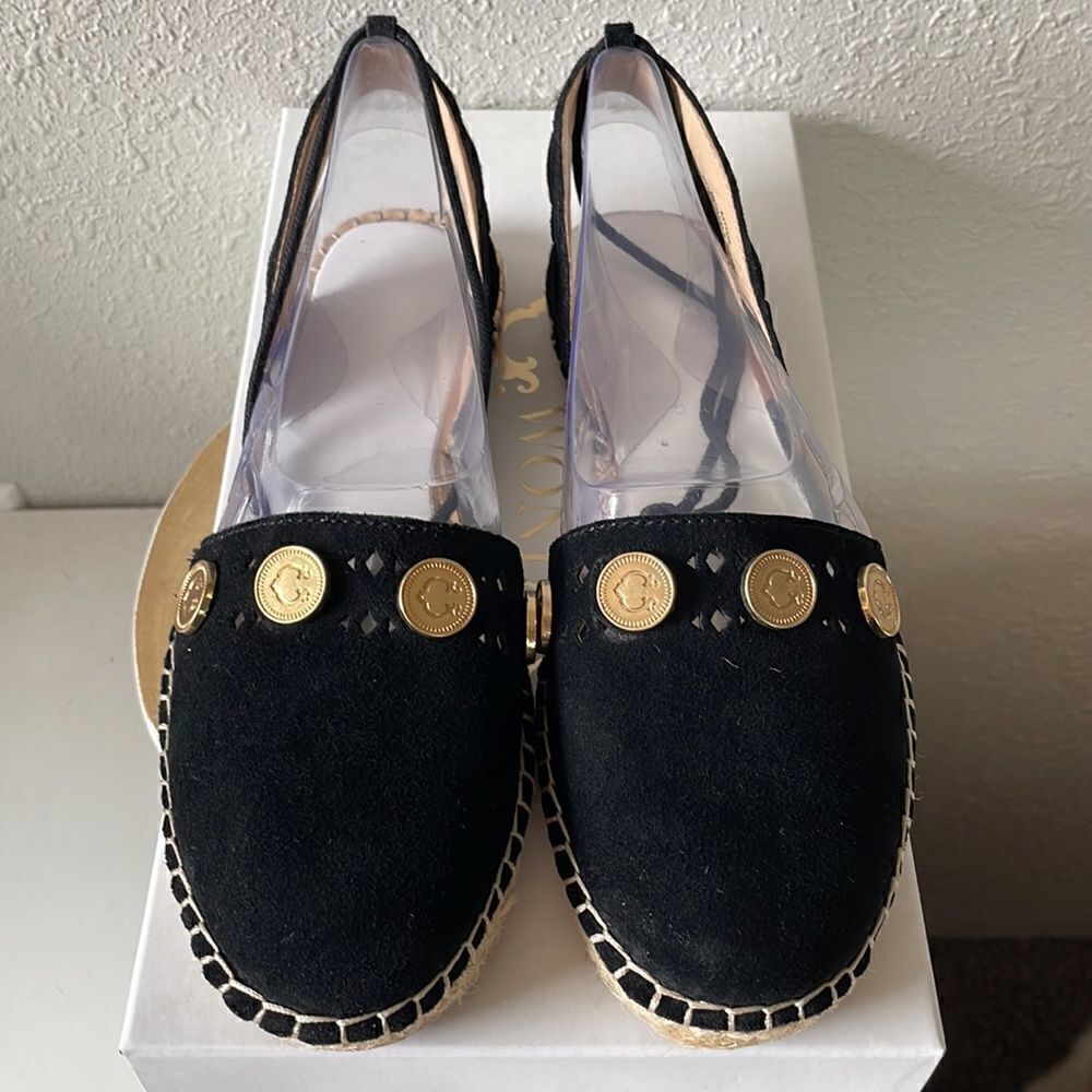 NIB C. Wonder Black Leather a suede Closed Toe Sandals Size 6.5M - Picture 5 of 7